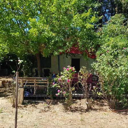 Kamp alanı L'espace Nature Saint-Just (Herault)